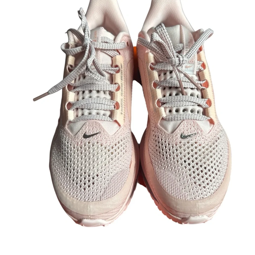 Nike Pegasus Premium Running Shoes - Picture 3 of 8